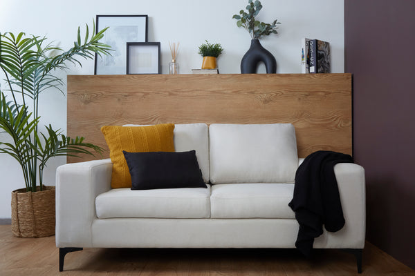 Sofá de 2 plazas con Tapizado Color Alabastro. Estructura de Madera Sólida y Patas de Acero